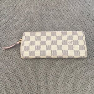 Excellent pre loved condition .